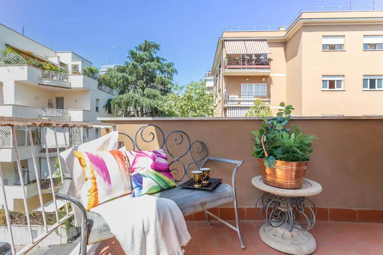 Ginevra Luxury New Classic Apartment Close Vatican Rome